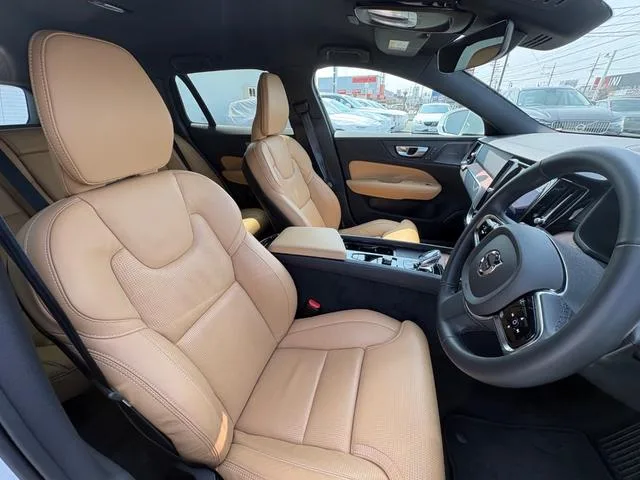 Volvo V60 ULTIMATE B4 2023 — миниатюра 5