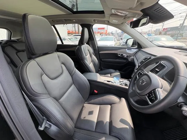 Volvo XC90 ULTIMATE B5 AWD 2023 — миниатюра 4