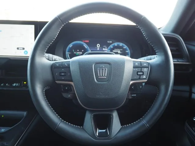 Toyota CROWN SPORT Z 2024 — миниатюра 3