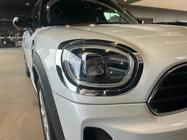 MINI MINI COOPER D CROSSOVER CLASSIC TRIM 2023 — миниатюра 5