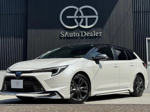 Toyota COROLLA TOURING HYBRID WB 2024 — фото 1, купить с доставкой в Москву