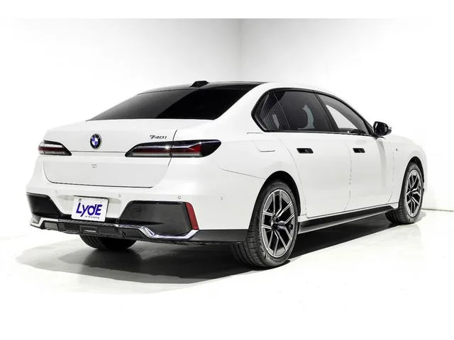 BMW 7 Series 740i M-SPORT 2024 — миниатюра 2
