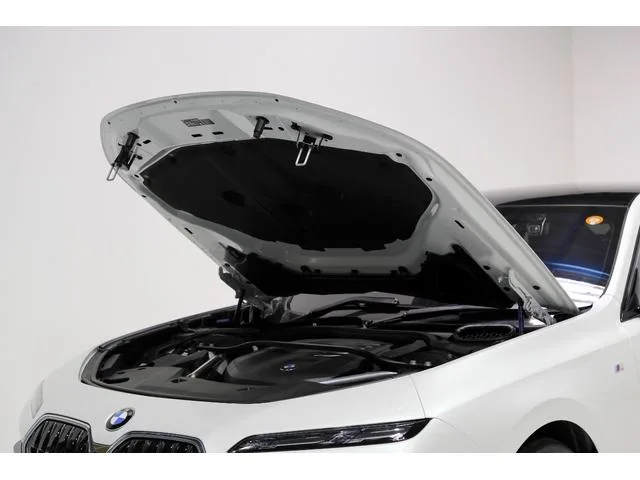BMW 7 Series 740i M-SPORT 2024 — миниатюра 5