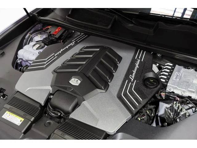 Lamborghini Urus 2025 — миниатюра 4