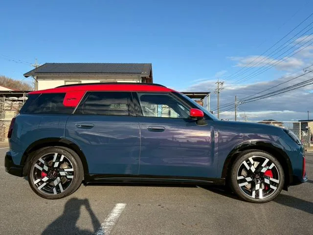 MINI MINI JOHN COOPER WORKS COUNTRYMAN ALL4 JOHN COOPER WORKS TRIM 2024 — миниатюра 2