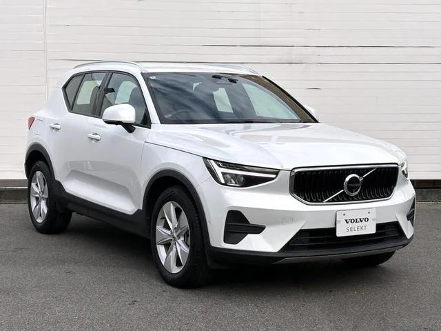 Volvo XC40 PLUS B3 2024 — миниатюра 2