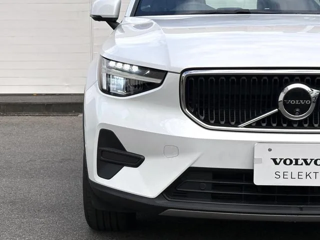 Volvo XC40 PLUS B3 2024 — миниатюра 4