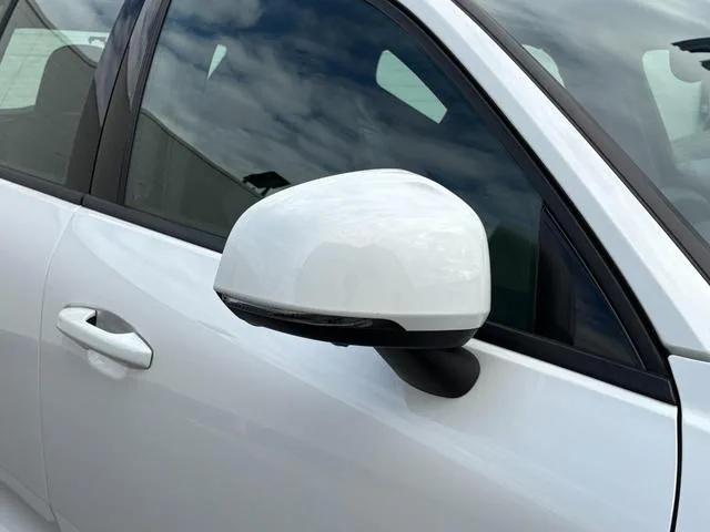 Volvo XC40 PLUS B3 2024 — миниатюра 5