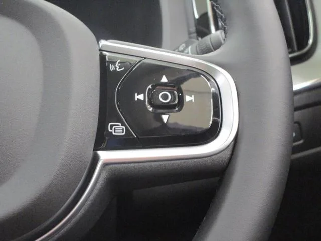 Volvo XC60 ULTRA B5 AWD 2025 — миниатюра 5