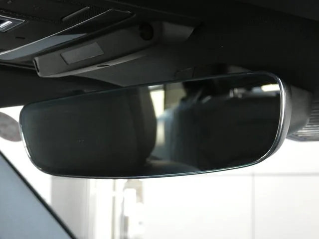 Land Rover Defender 90X-DYNAMIC HSE D350 2025 — миниатюра 4