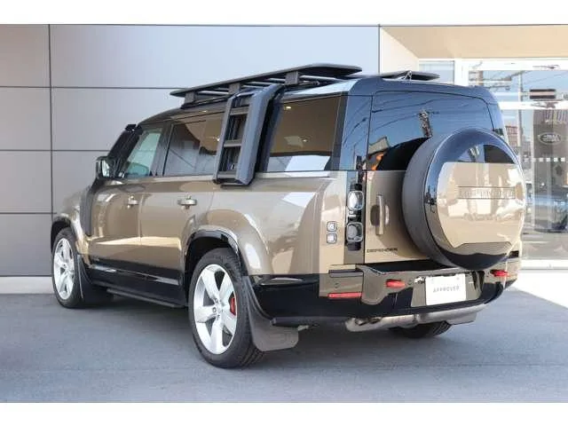 Land Rover Defender 130X D350 2025 — миниатюра 3