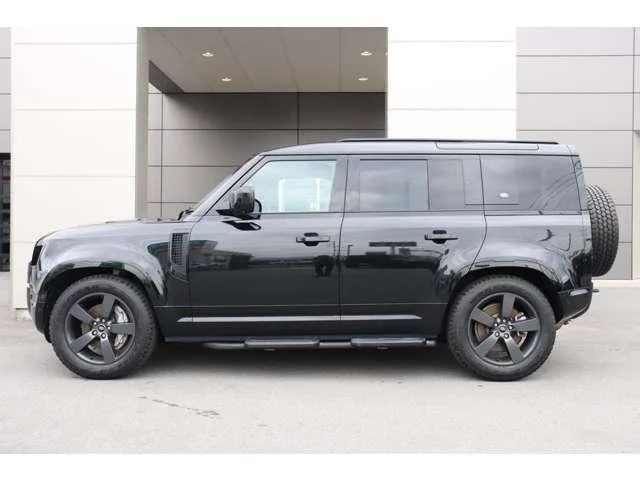 Land Rover Defender 110X-DYNAMIC HSE D300 2023 — миниатюра 2