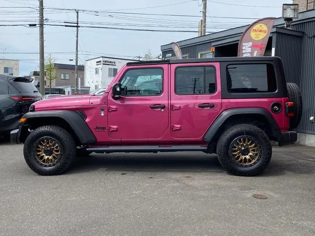 Chrysler Jeep JEEP WRANGLER UNLIMITED SPORT LIMITED EDITION WITH SUNRIDER FLIP TOP FOR HARDTOP 2024 — миниатюра 2