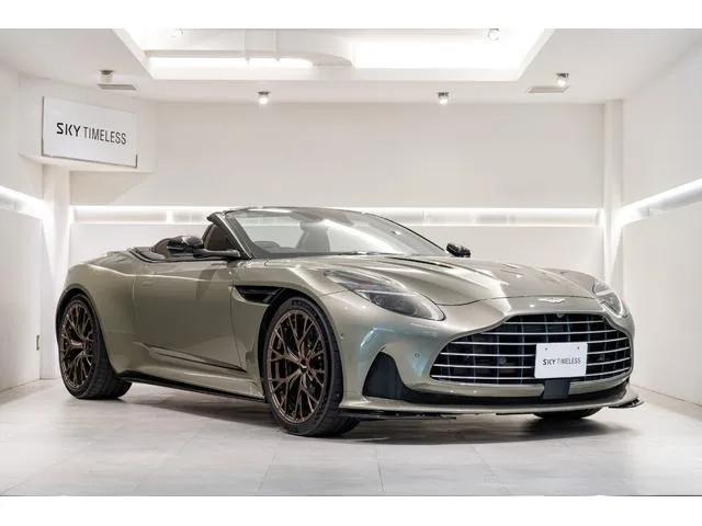 Aston Martin DB12 VOLANTE BASE GRADE 2024 — фото 1, купить с доставкой в Москву