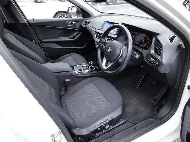 BMW 1 Series 118I PLAY 2023 — миниатюра 2
