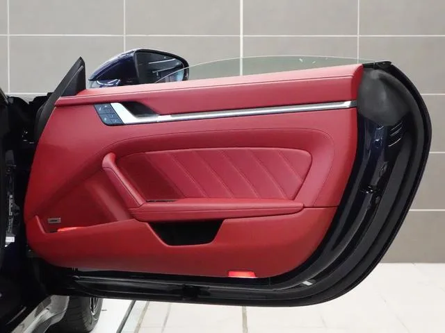 Porsche 911 911 TURBO S 2022 — миниатюра 3