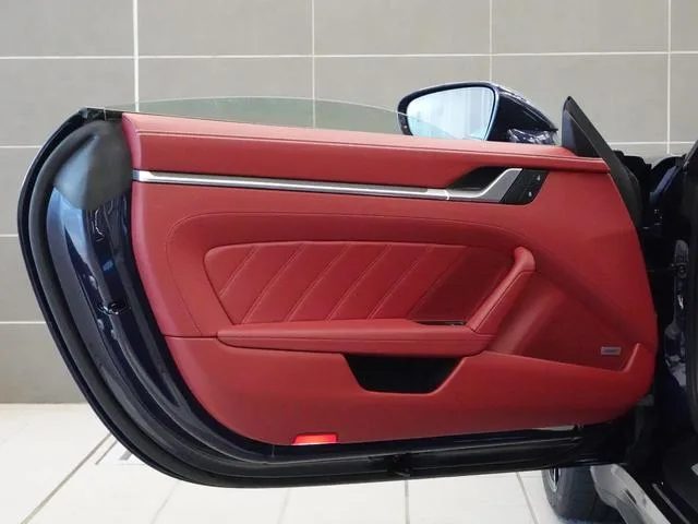 Porsche 911 911 TURBO S 2022 — миниатюра 5