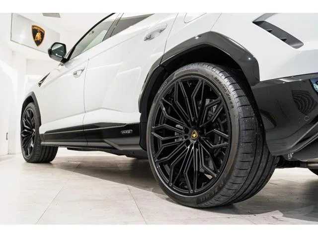 Lamborghini Urus SE 2025 — миниатюра 4