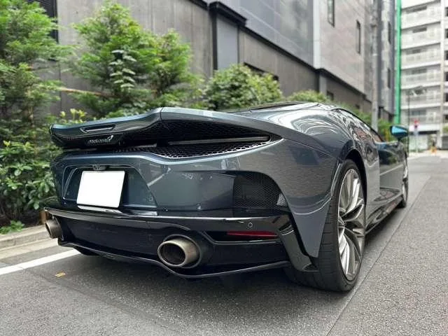 McLaren GT LUXE 2022 — миниатюра 3