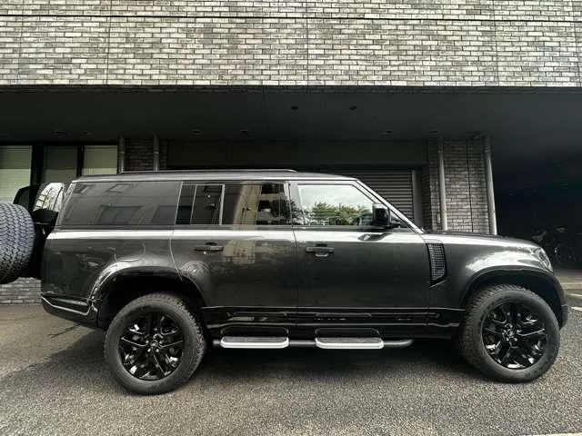 Land Rover Defender 130 OUTBOUND D300 2024 — миниатюра 5