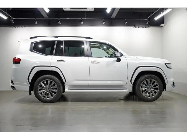 Toyota Land Cruiser ZX 2023 — миниатюра 2