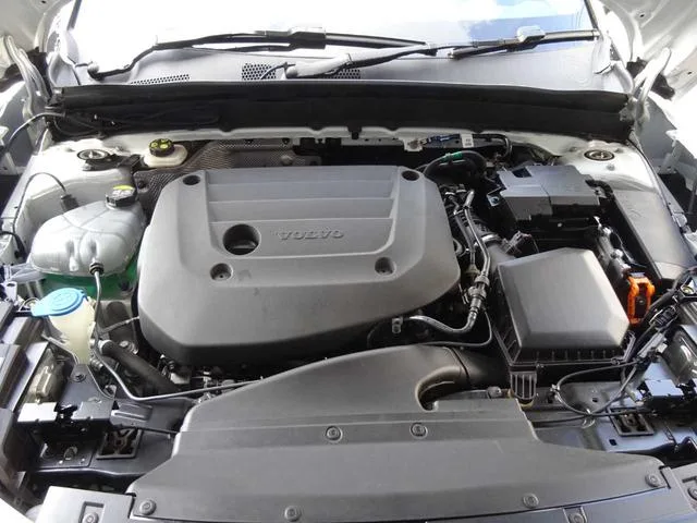 Volvo XC40 ULTIMATE B4 AWD 2023 — миниатюра 5