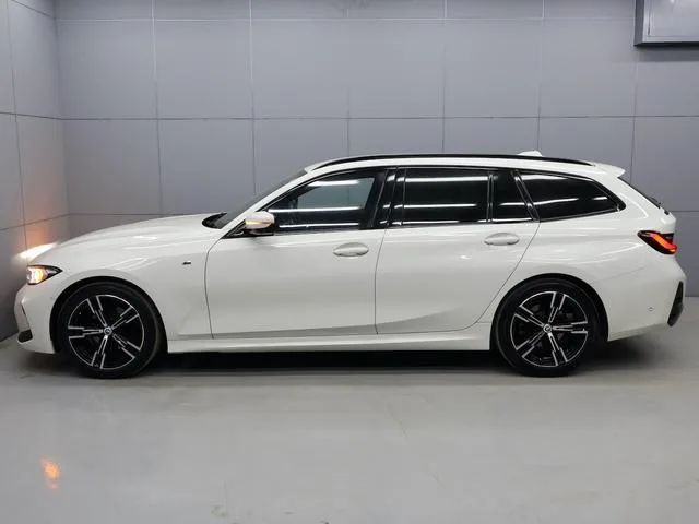 BMW 3 Series 320D X DRIVE TOURING M-SPORT 2023 — миниатюра 4