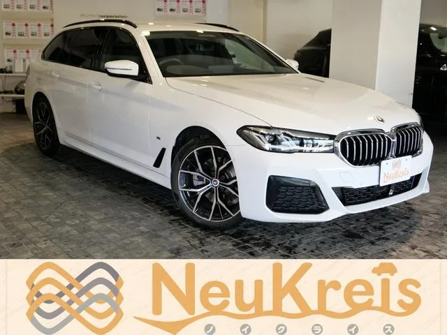 BMW 5 Series 523D X DRIVE TOURING M-SPORT 2022 — фото 1, купить с доставкой в Москву