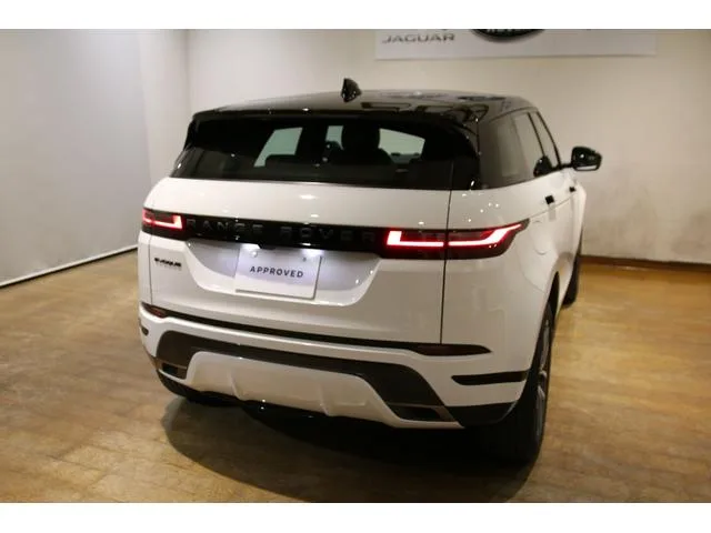 Land Rover Range Rover Evoque DYNAMIC HSE P300E 2024 — миниатюра 2