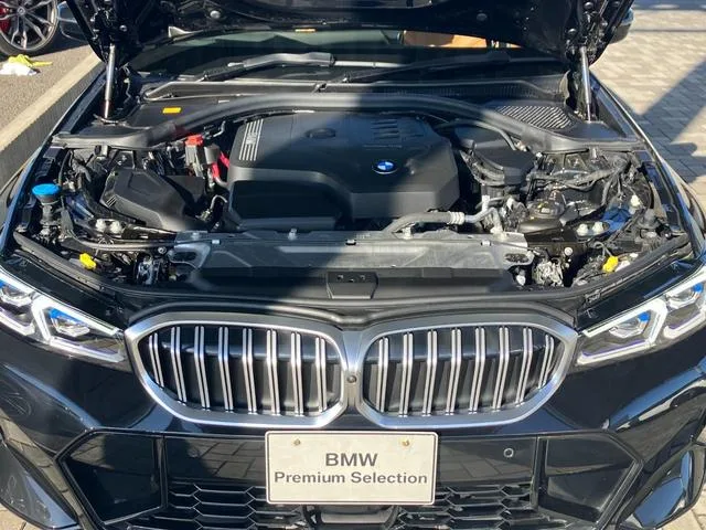 BMW 3 Series 320i M-SPORT 2023 — миниатюра 3