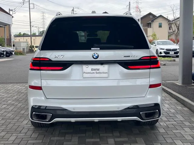 BMW X7 X DRIVE 40D M SPORT 2025 — миниатюра 3