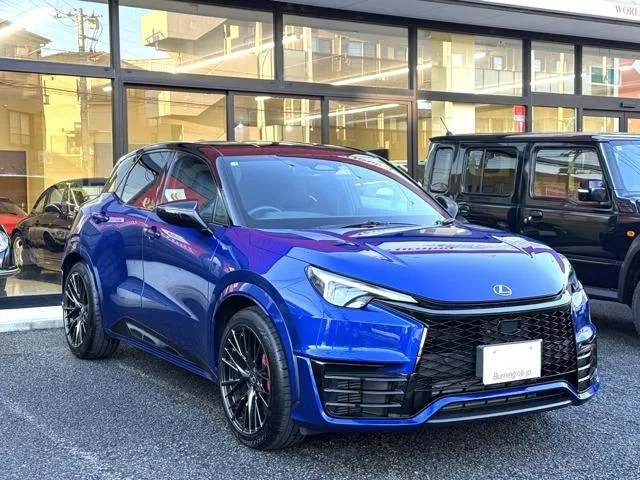 Lexus LBX MORIZO RR 2025 — фото 1, купить с доставкой в Москву