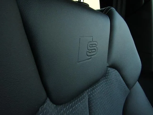 Audi SQ5 SPORTBACK BASE GRADE 2025 — миниатюра 3