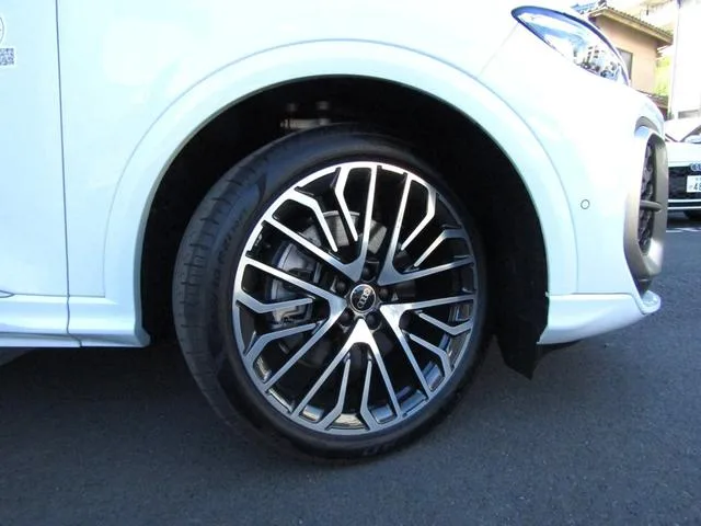 Audi Q5 EDITION ONE 2025 — миниатюра 4