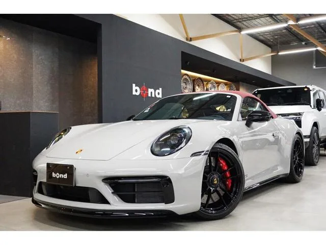 Porsche 911 911 CARRERA 4 GTS CABRIOLET 2024 — миниатюра 4