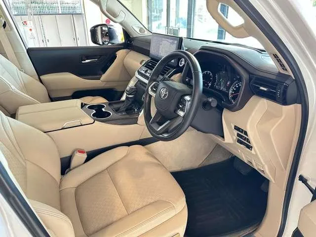 Toyota Land Cruiser ZX 2023 — миниатюра 4