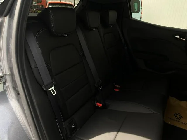 Renault LUTECIA ENTRACTE E-TECH FULL HYBRID 2024 — миниатюра 4