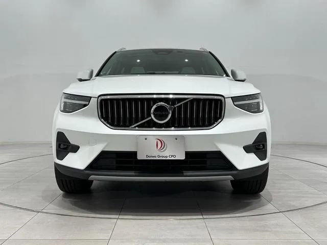 Volvo XC40 ULTIMATE B4 AWD 2022 — миниатюра 4