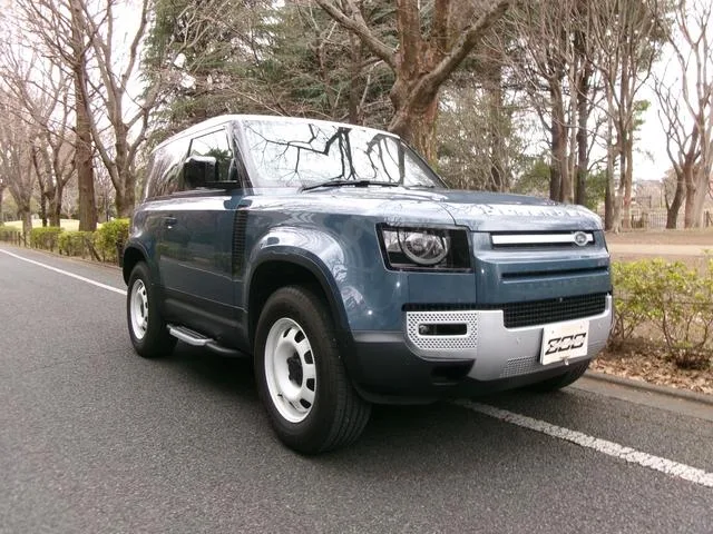 Land Rover Defender 90SE P300 2023 — фото 1, купить с доставкой в Москву