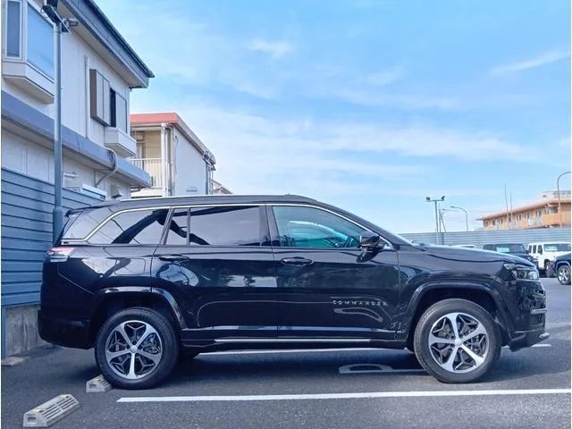 Chrysler Jeep JEEP COMMANDER 2024 — миниатюра 2
