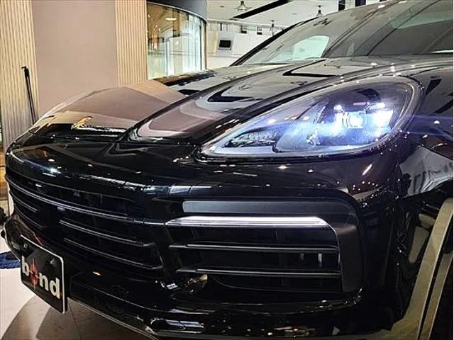 Porsche Cayenne Coupe CAYENNE COUPE PLATINUM EDITION 2023 — миниатюра 2
