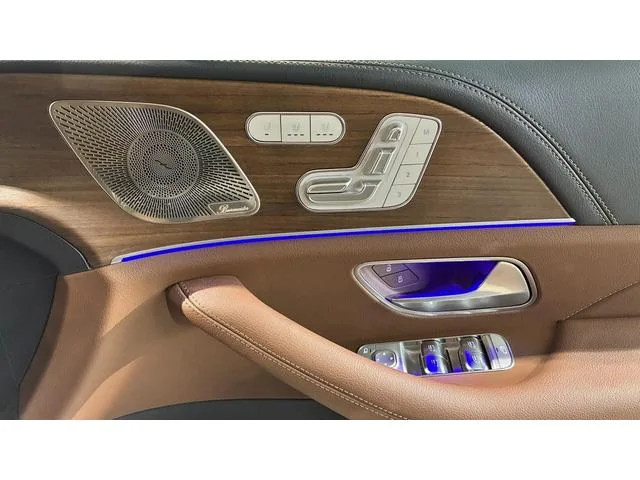 Mercedes-Benz GLE GLE450D 4MATIC SPORTS CORE 2025 — миниатюра 3