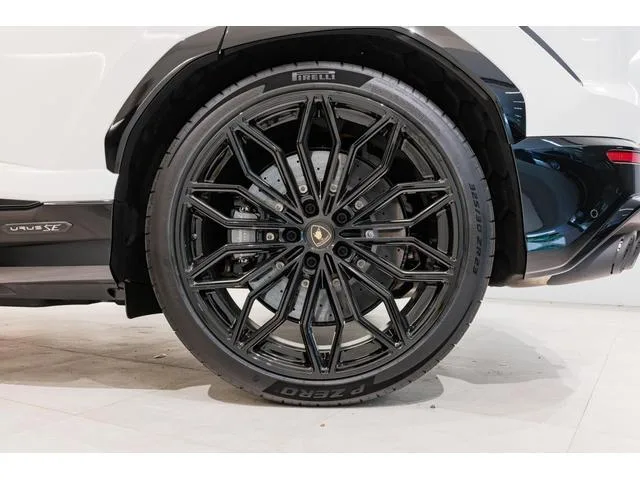 Lamborghini Urus SE 2025 — миниатюра 4