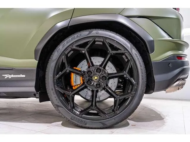 Lamborghini Urus PERFORMANTE 2024 — миниатюра 3