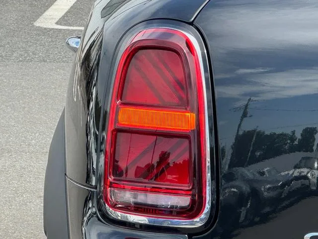 MINI MINI COOPER D CROSSOVER PREMIUM PLUS PACKAGE CLASSIC TRIM 2023 — миниатюра 4