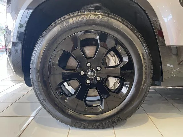Land Rover Defender 110X-DYNAMIC HSE D300 2023 — миниатюра 5