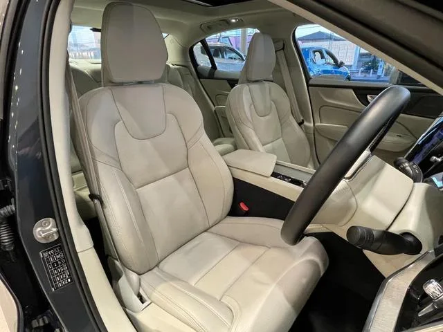 Volvo S60 ULTIMATE B4 2024 — миниатюра 2