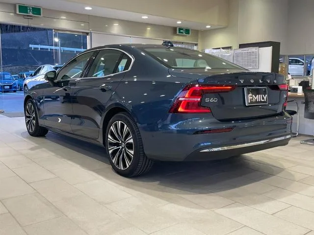 Volvo S60 ULTIMATE B4 2024 — миниатюра 4