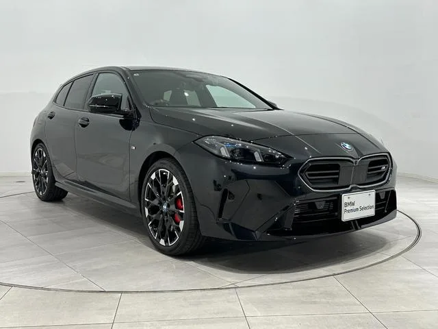 BMW 1 Series M135 XDRIVE 2025 — миниатюра 4