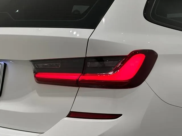 BMW 3 Series 320i TOURING M SPORT 2022 — миниатюра 4